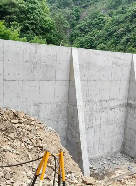 临汾重力式挡土墙